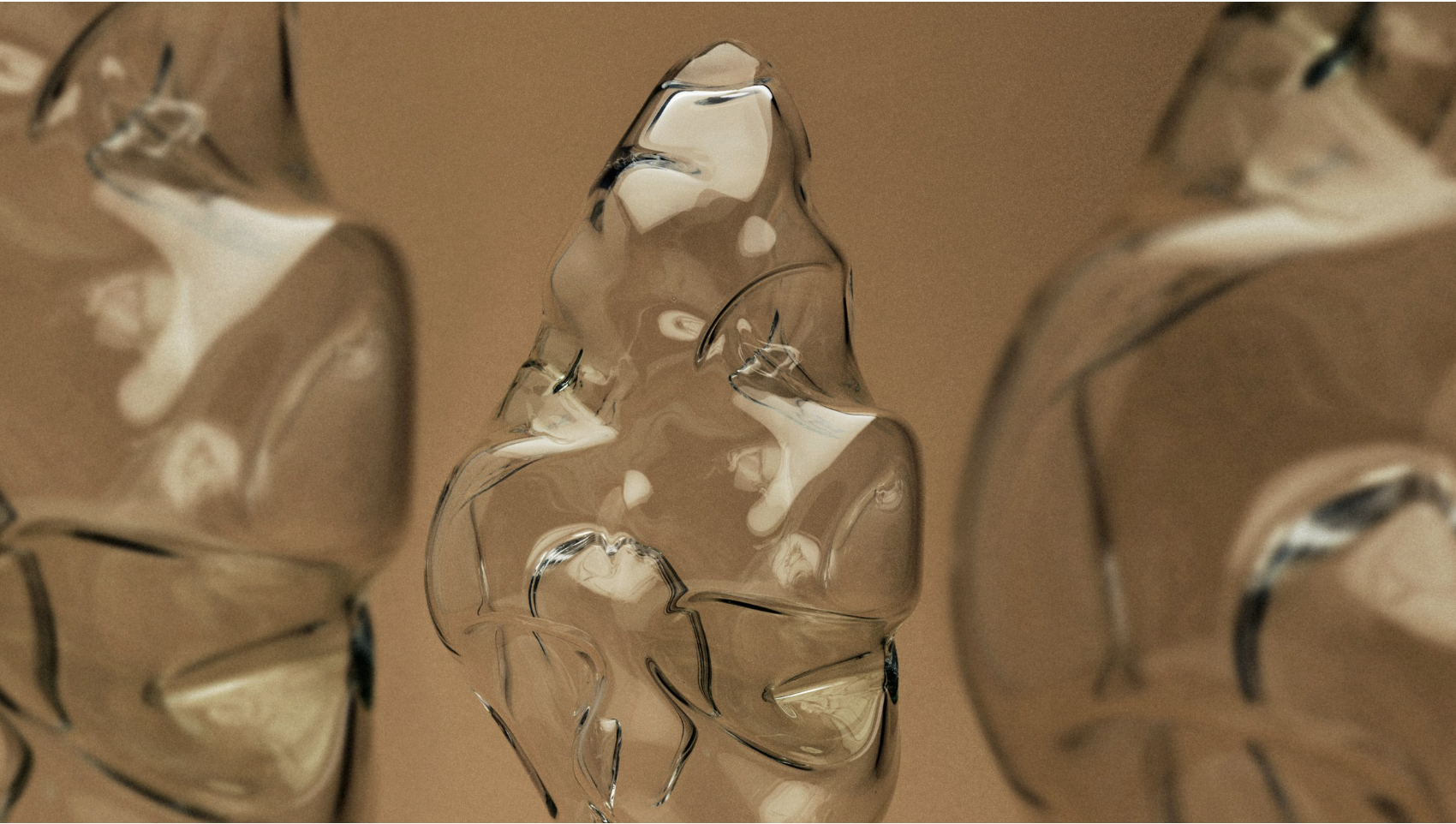 Herzog & de Meuron tạo cúp Art Basel lấy cảm hứng từ hình dạng hơi thở trong thuỷ tinh