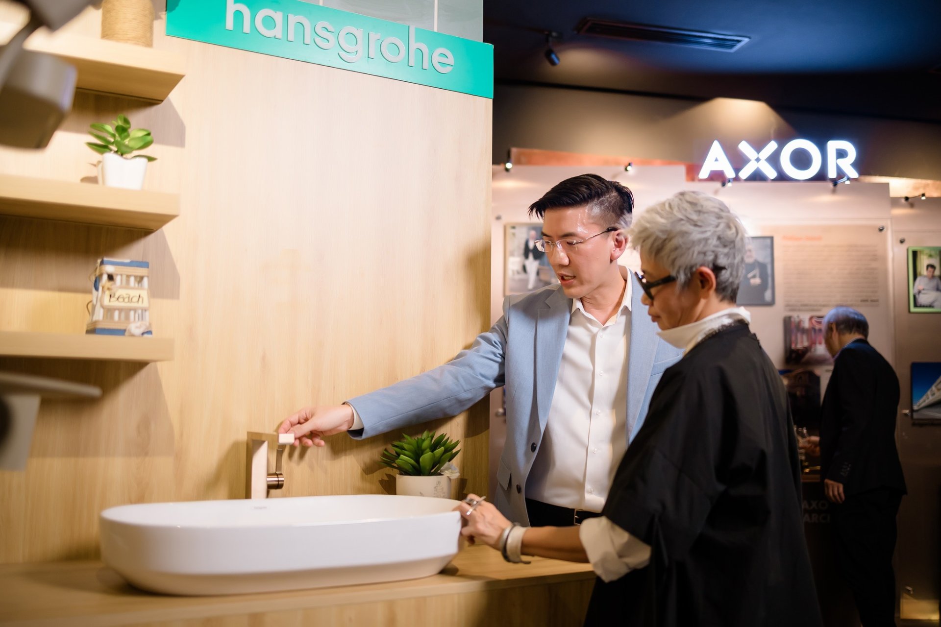 “RESHAPING WATER. REDEFINING SPACES” – Đêm tiệc tôn vinh tinh hoa thiết kế và kết nối sáng tạo