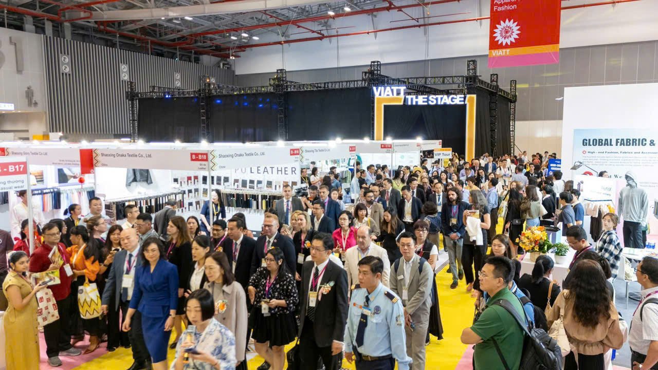 Vải Thông Minh, Không Gian Bền Vững – Design Roundtable & Networking #1 Ghi Dấu Ấn Kết Nối Toàn Cầu